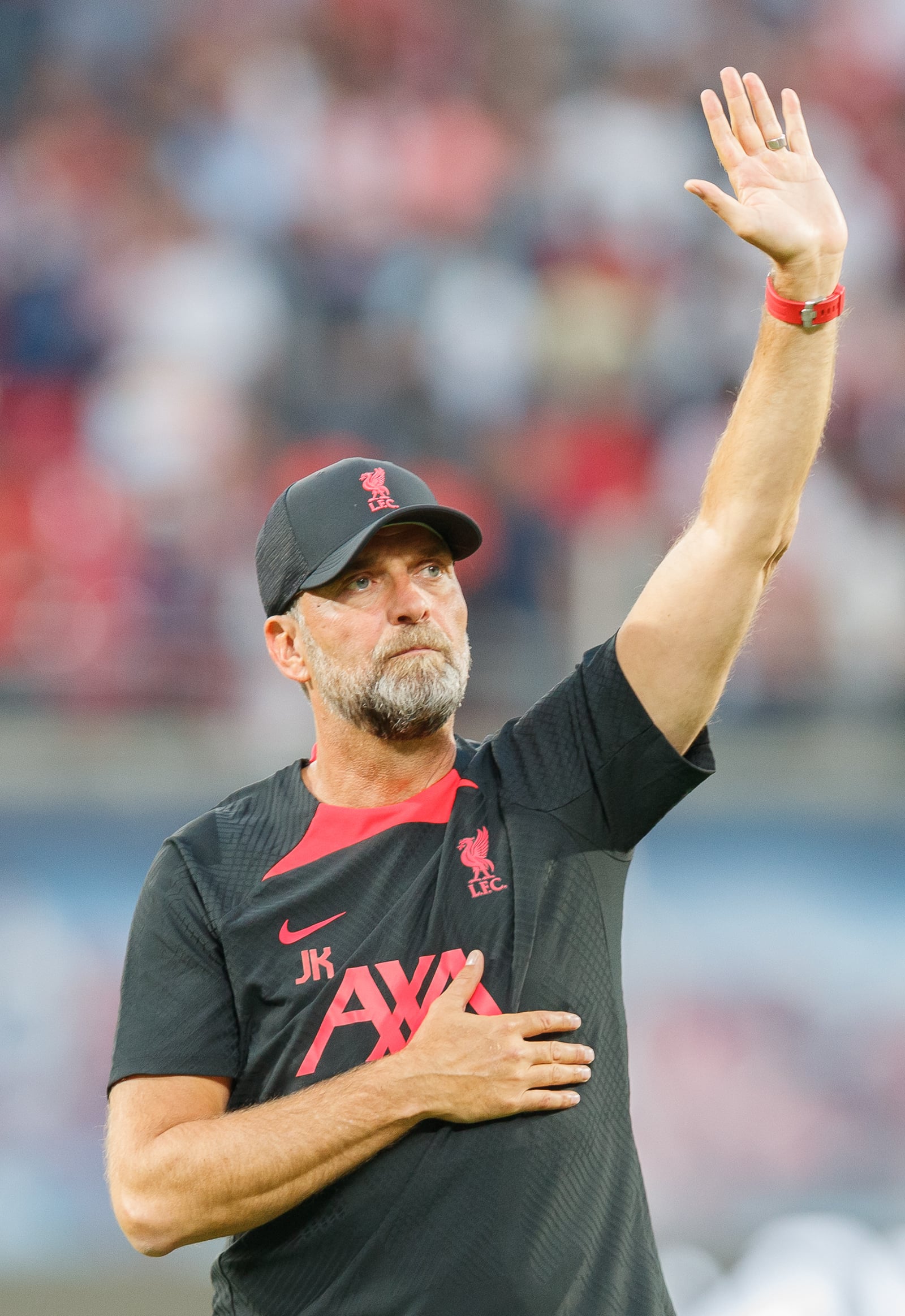Fußball, Männer,Freundschaftsspiel, RB Leipzig - FC Liverpool: Jürgen Klopp (FC Liverpool, Trainer, head coach), Dank an die Fans